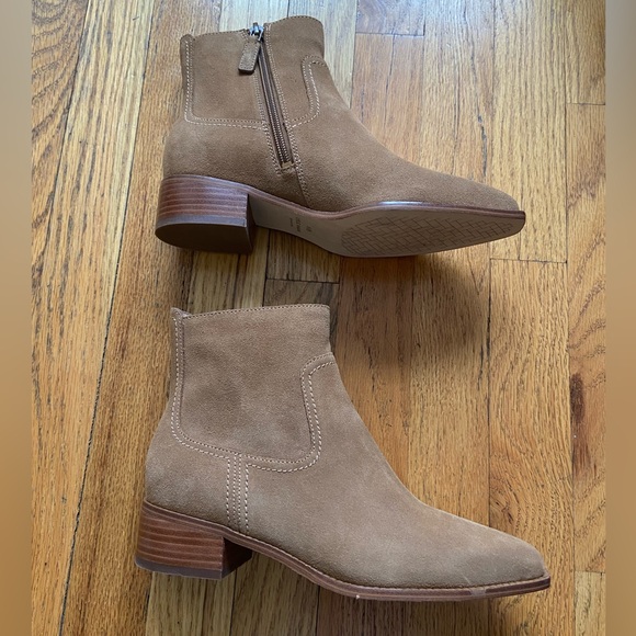 NWOB Cole Haan Brown Suede Ankle Booties 6.5B - Picture 1 of 5